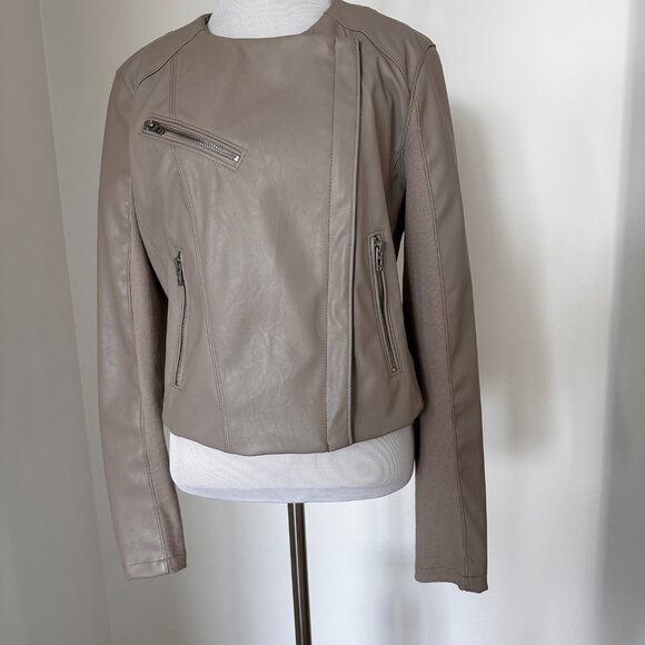 BLANK NYC 'Record Breaker' Collarless Faux Leather Moto Jacket - Picture 5 of 13
